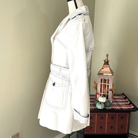 Banana Republic Trench Coat - Picture 7 of 13